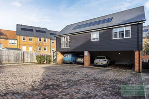 Photo 17- click for photo gallery